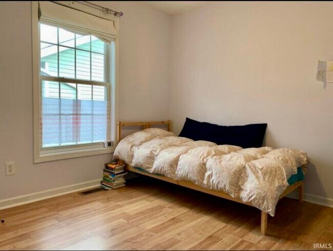 Foto del edificio - 3410 S Oaklawn Cir