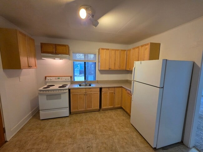 Building Photo - Charming older 2BDR/1BA Single-level home in Polson, MT