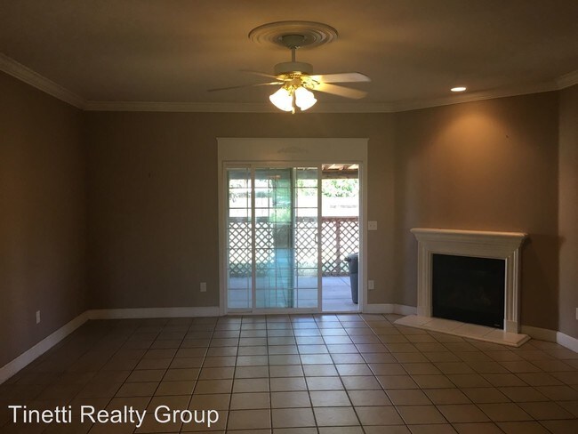 Building Photo - 2288 Whipplewood Dr