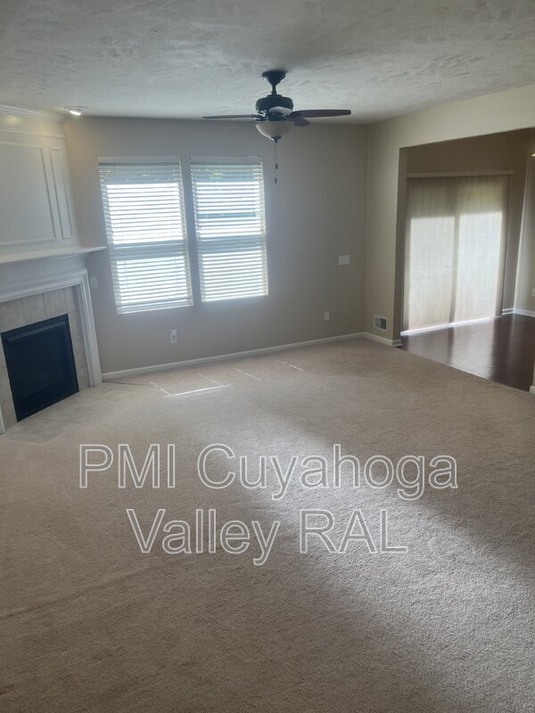 Foto del edificio - 4046 Gardiner Run