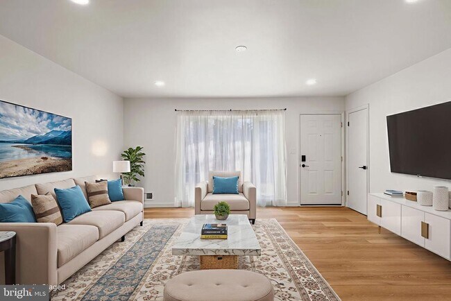 Foto del edificio - 1420 Gilbert Rd