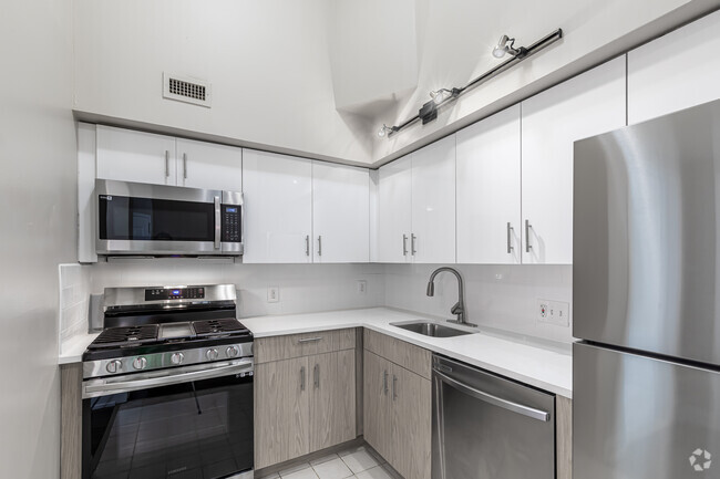 1BR, 1BA - Kitchen - The Liberty Building