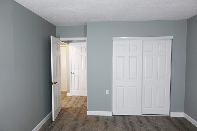 Foto del edificio - 1102 Salem Ave