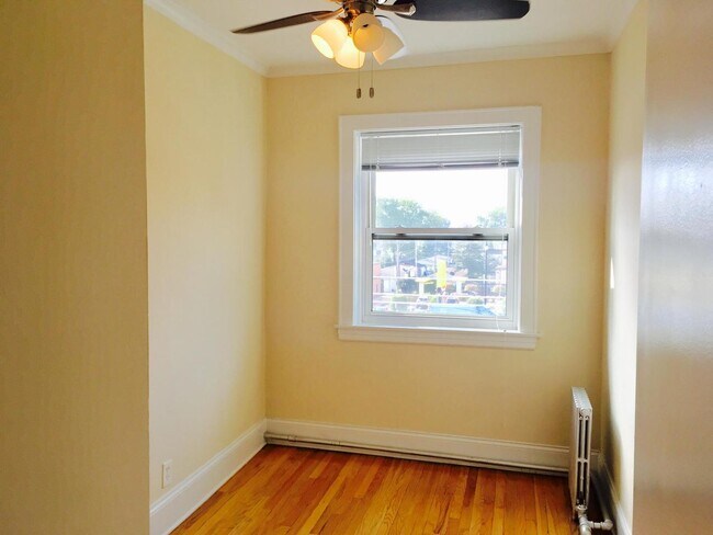 Foto del edificio - 4823 N Springfield Ave