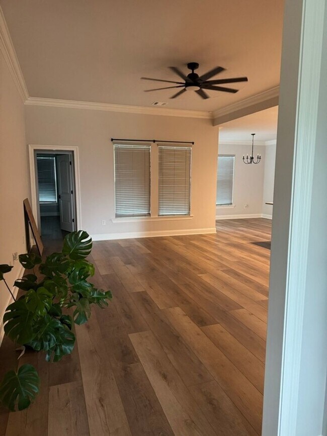 Foto del edificio - 110 Nandina Dr