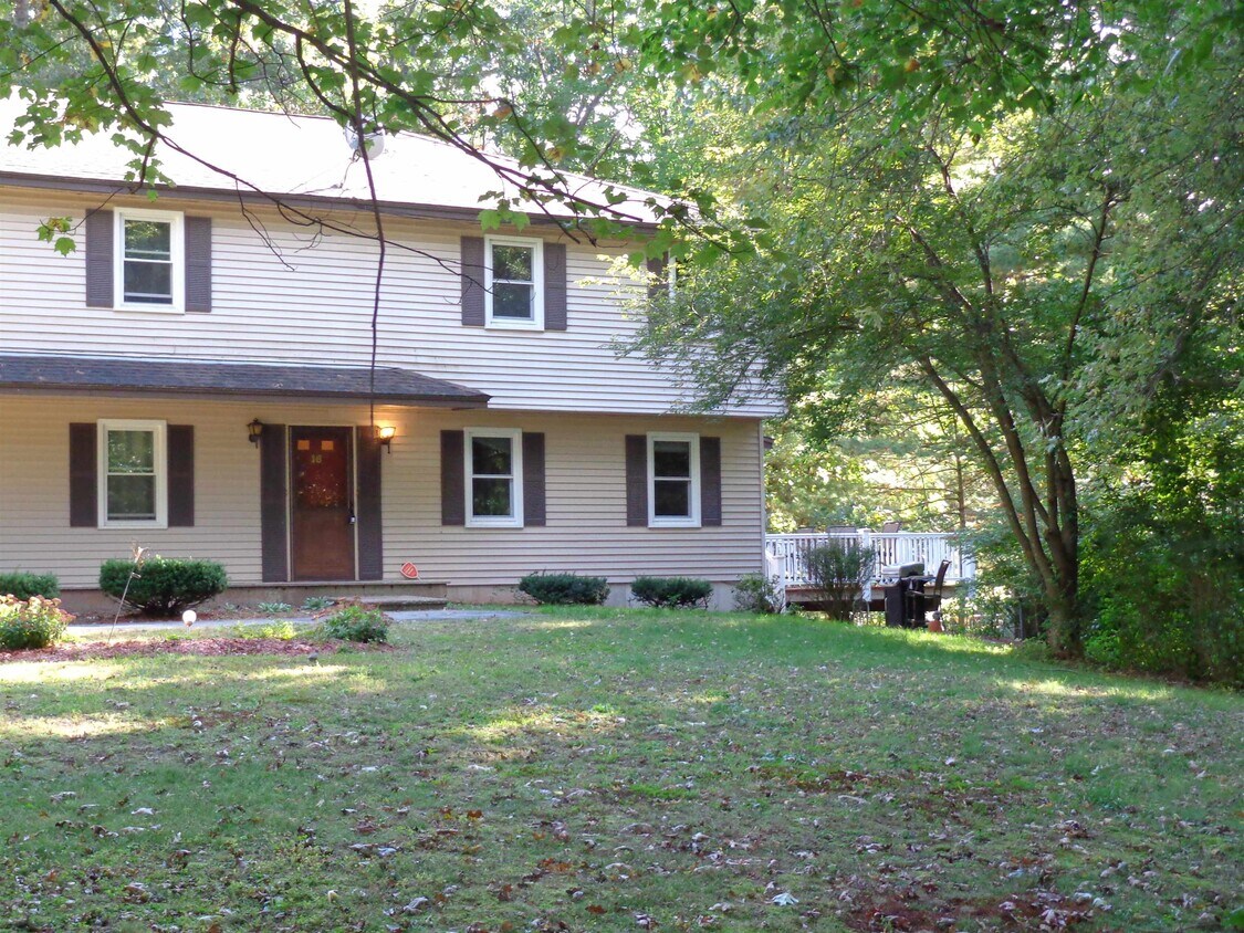 Primary Photo - 16 Twin Meadow Dr