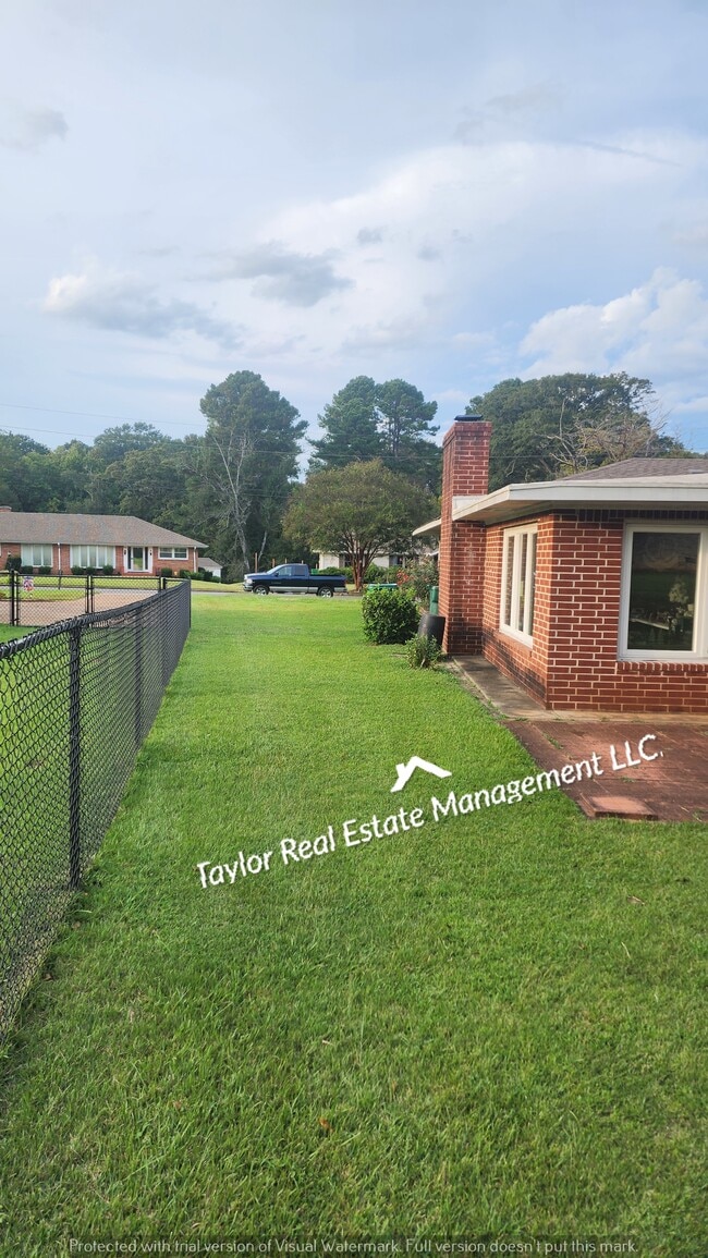 Building Photo - 103 Rivermont Dr