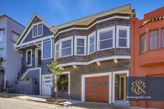 Building Photo - 16 Montezuma St