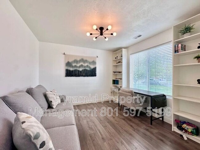 Foto del edificio - 2113 Hawthorne St