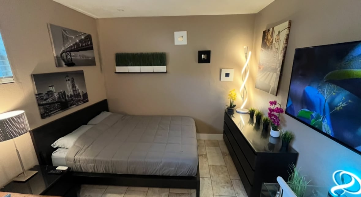 Foto principal - 1090 Margaret Dr