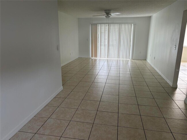 Foto del edificio - 4213 S Semoran Blvd