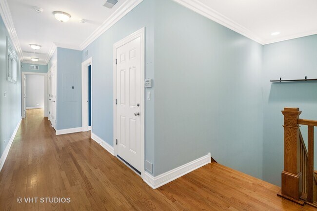 Foto del edificio - 3531 N Wilton Ave