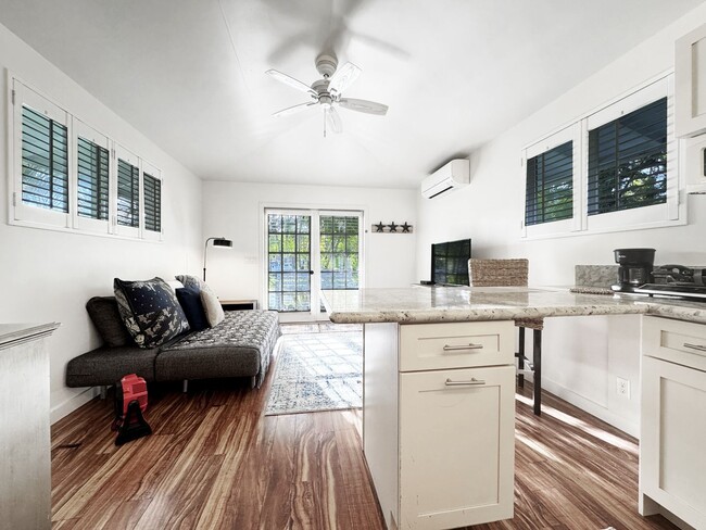 Building Photo - Fully Furnished Kailua Studio Close to Bea...