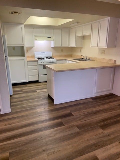 Building Photo - Laguna Terrace Apartments