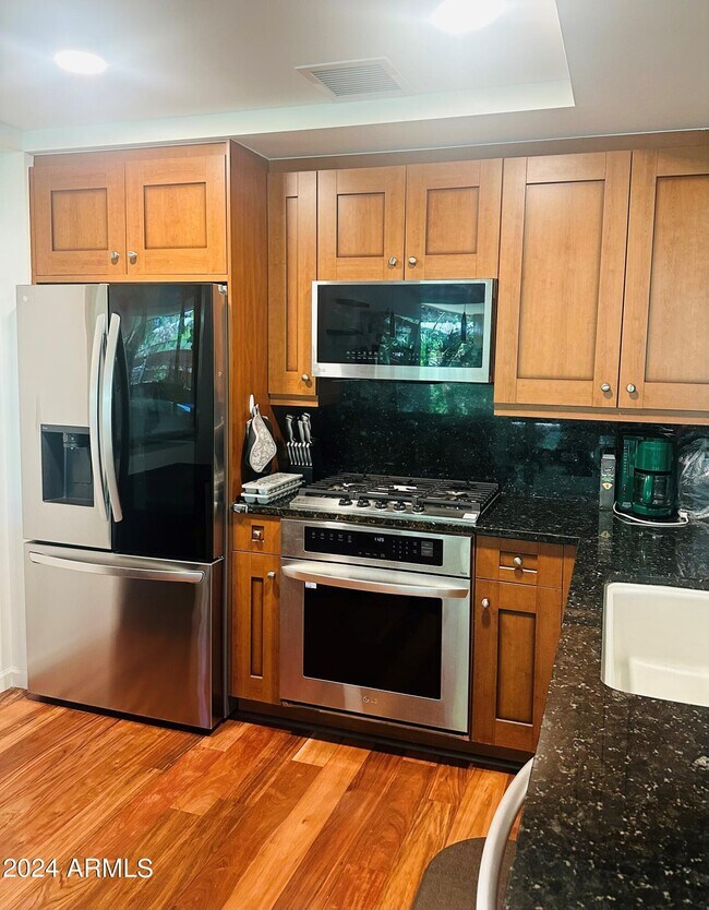 Foto del edificio - 7151 E Rancho Vista Dr