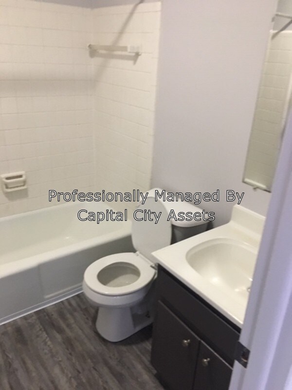 Foto del edificio - 2180 Meadowlawn Dr