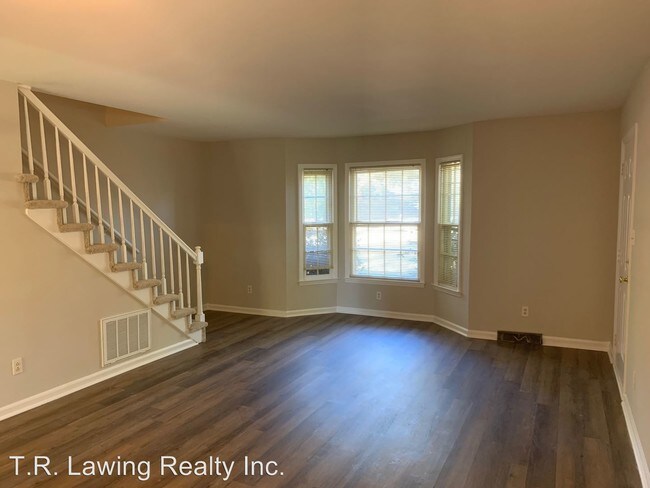 Building Photo - 826 McAlway Rd