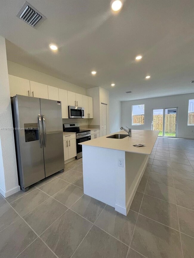 Foto del edificio - 1066 SE 2nd St