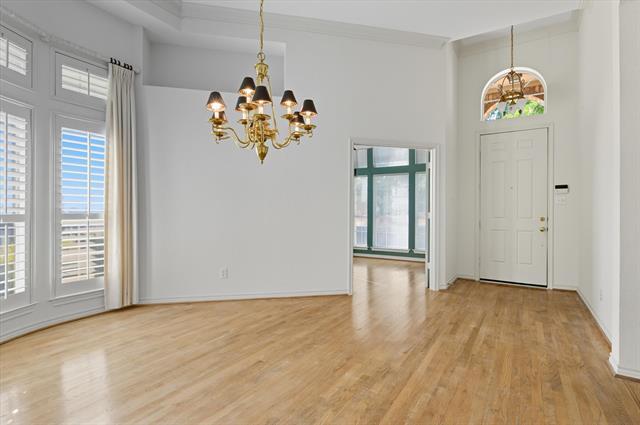 Foto del edificio - 6317 Park Meadow Ln