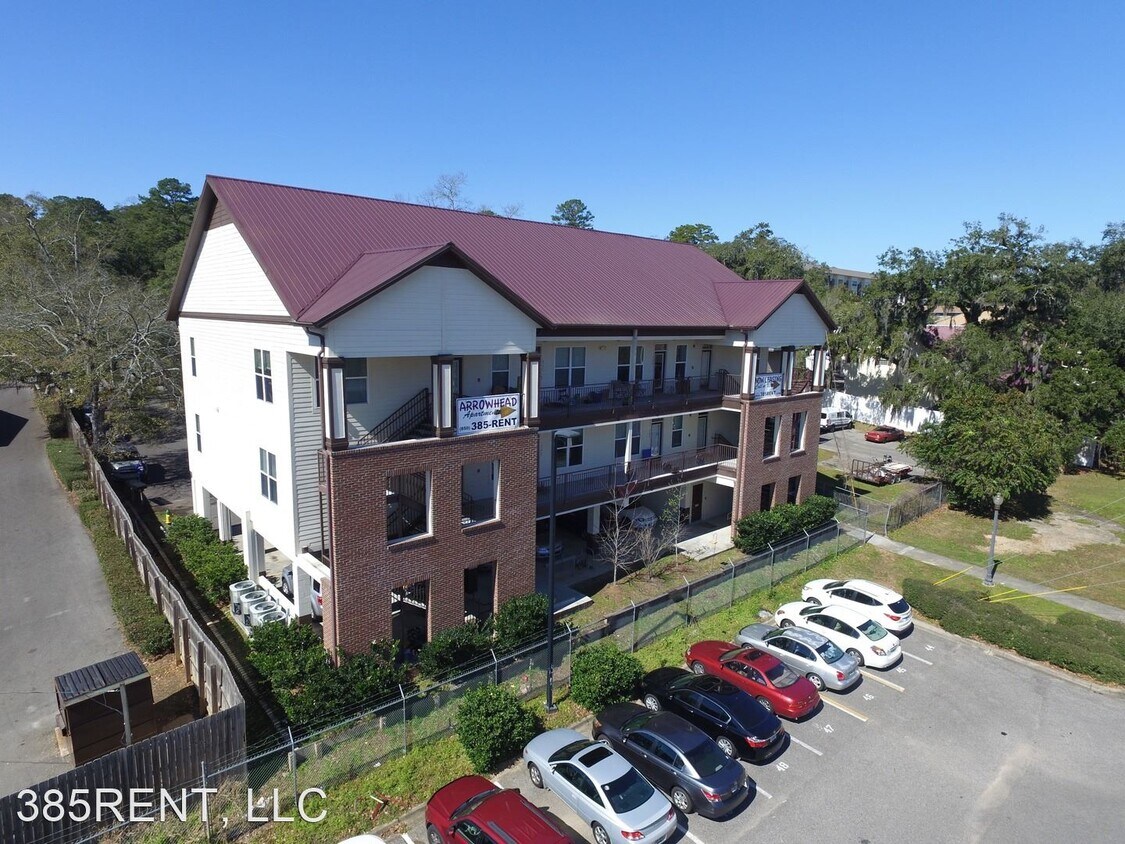 Primary Photo - 1 br, 1 bath Apartment - 325 Hayden Road