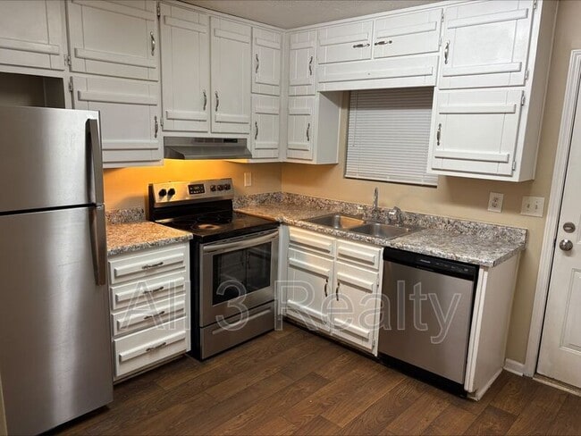 Foto del edificio - 470 S Jeff Davis Dr