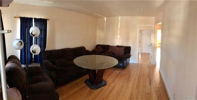 Foto del edificio - 69-20 178th St