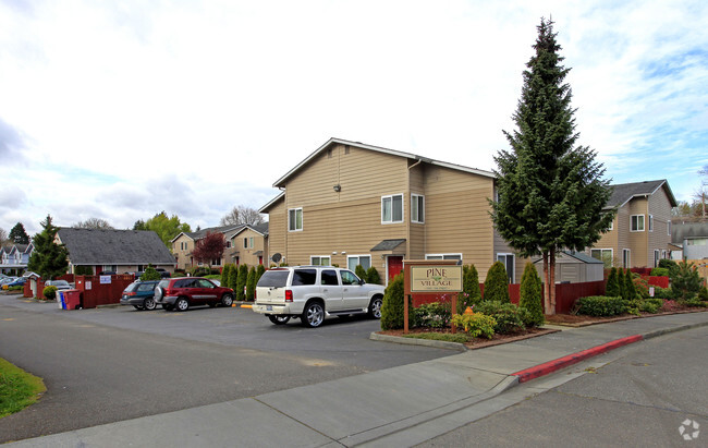 Foto principal - Pine Village Condominiums