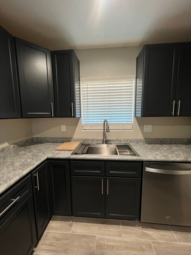 Foto del edificio - 4011 S 24th St