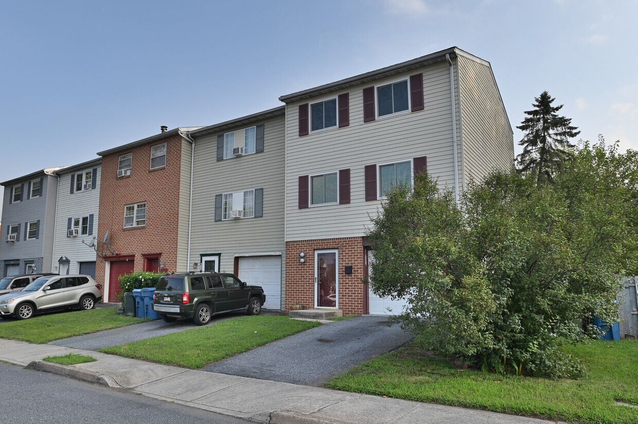 Foto principal - Townhouse in Highspire