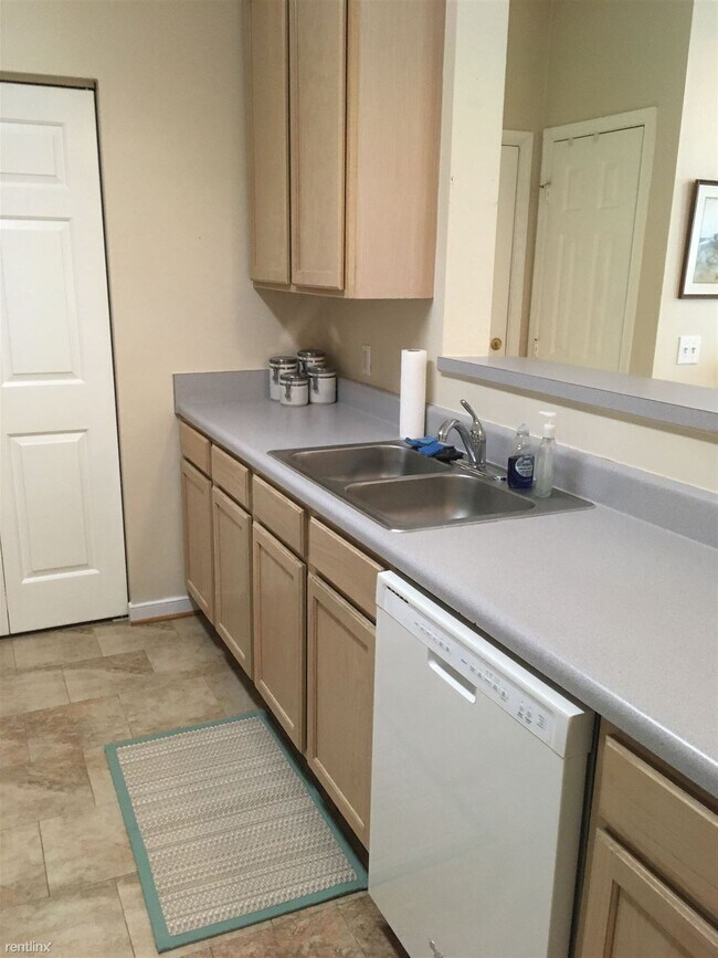 Foto del edificio - 1 br, 1 bath Condo - 821 Brassie Ln Unit C