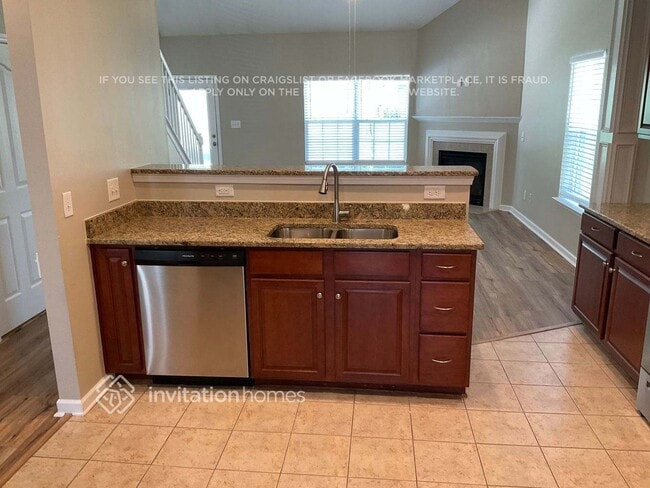 Building Photo - 4345 Glenmore Creek Dr