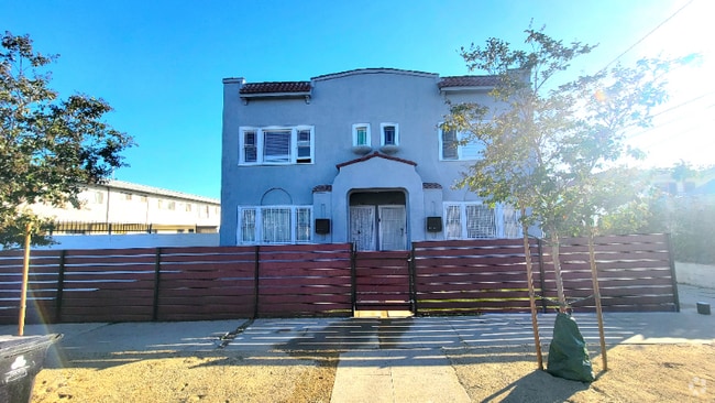 Building Photo - 3536 W 60th St