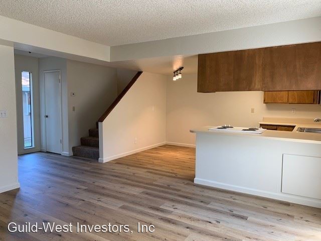 Building Photo - 2 br, 1.5 bath House - 6159 Merrywood