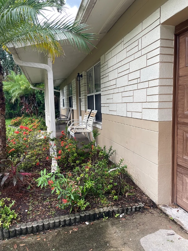 Foto del edificio - 7075 60th St N