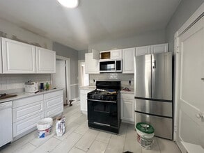 Building Photo - 9 Belknap St