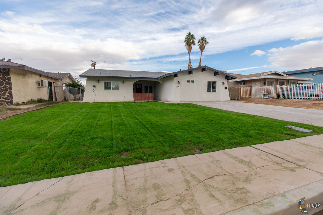 Foto principal - 1214 Sterling Ave