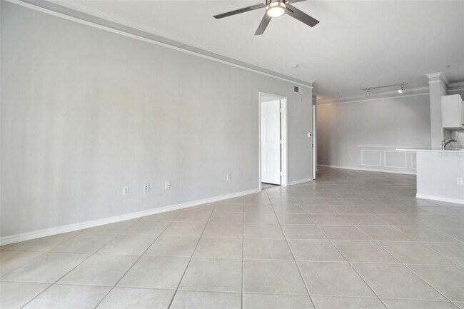 Building Photo - 4333 Bayside Village Dr