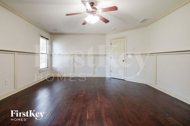 Building Photo - 2479 Martini Way