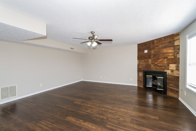 Foto del edificio - 1099 Meadowview Ct