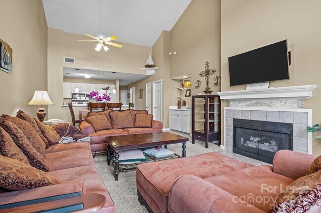 Foto del edificio - 18669 Vineyard Point Ln