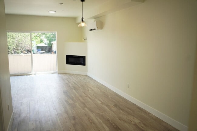 Building Photo - 3580 W 66th Ave