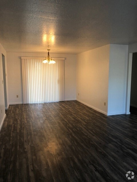 Building Photo - 3047 N Linda Vista Ln