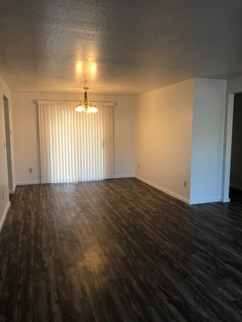 Building Photo - 3047 N Linda Vista Ln