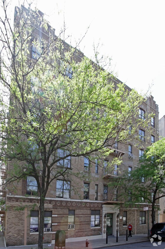 Building Photo - 408 S 2nd St