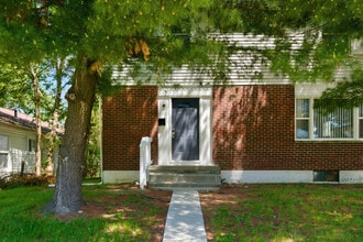 Building Photo - 1208 E 26th Ave