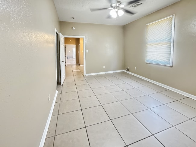Photo - 1228 S Genois St House