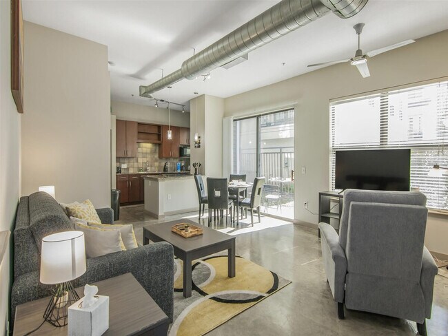 Foto del edificio - 2344 Camden Dr