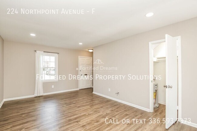 Building Photo - 224 Northpoint Ave