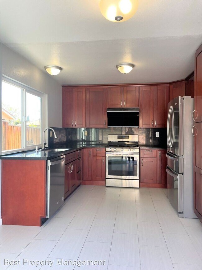 Building Photo - 4 br, 2 bath House - 48464 Cereus Ct