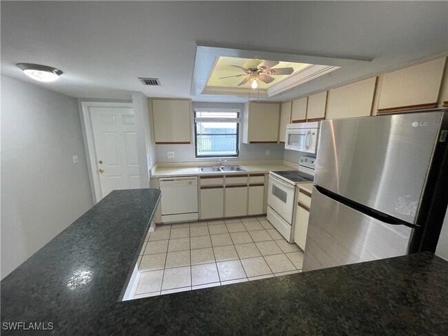 Foto del edificio - 28131 Pine Haven Way